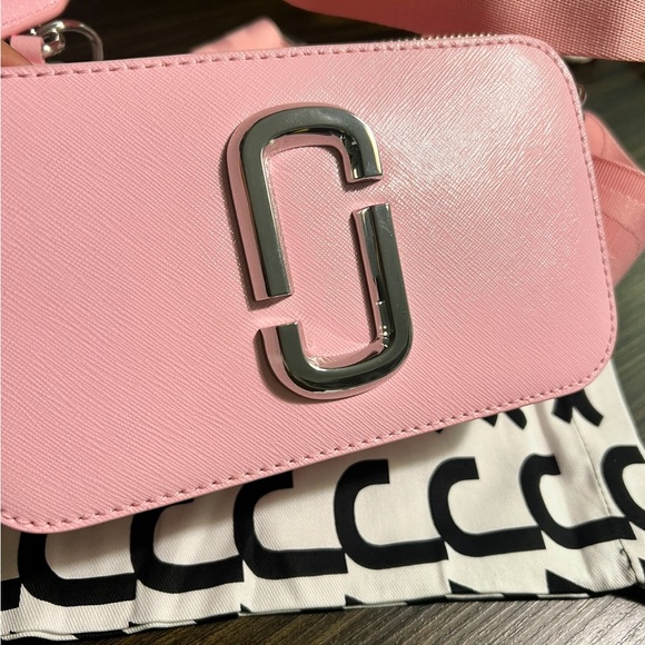 Pink Marc Jacob's snapshot bag